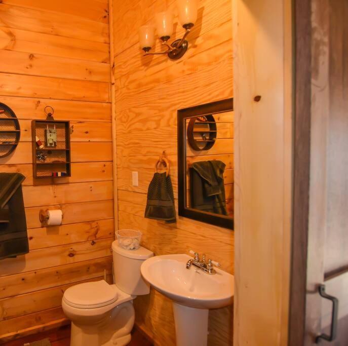 Foxtail Orchards - The Iron Horse Villa Tazewell Ngoại thất bức ảnh